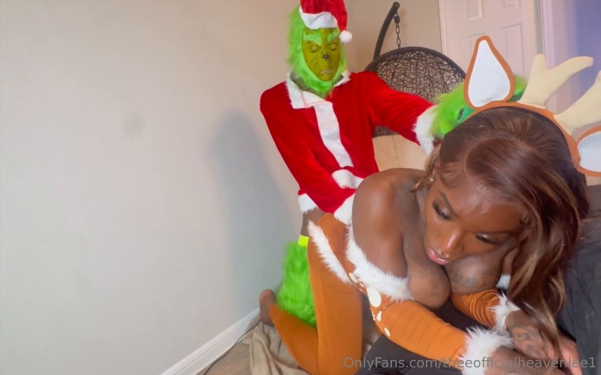 Thee Heaven Lee – The Grinch Always Makes His Rounds